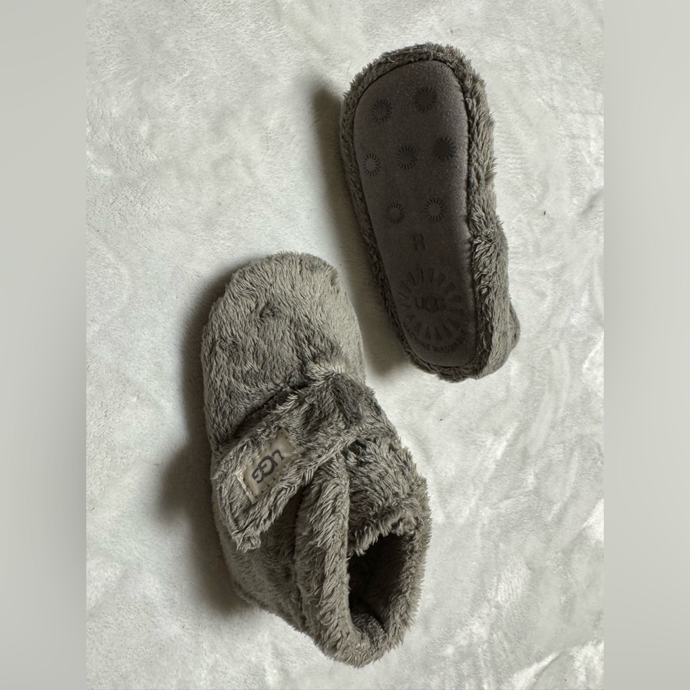 UGG Fuzzy Gray Infant Booties